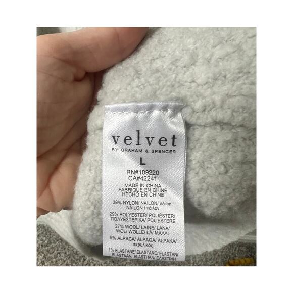 Velvet by Graham & Spencer wool sweater women's size large - Picture 2 of 4